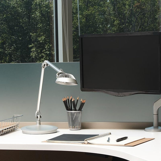 Humanscale Element Vision Task Light