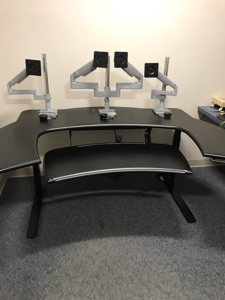 An Adjustable Desk Can Reduce Risk of Illness
