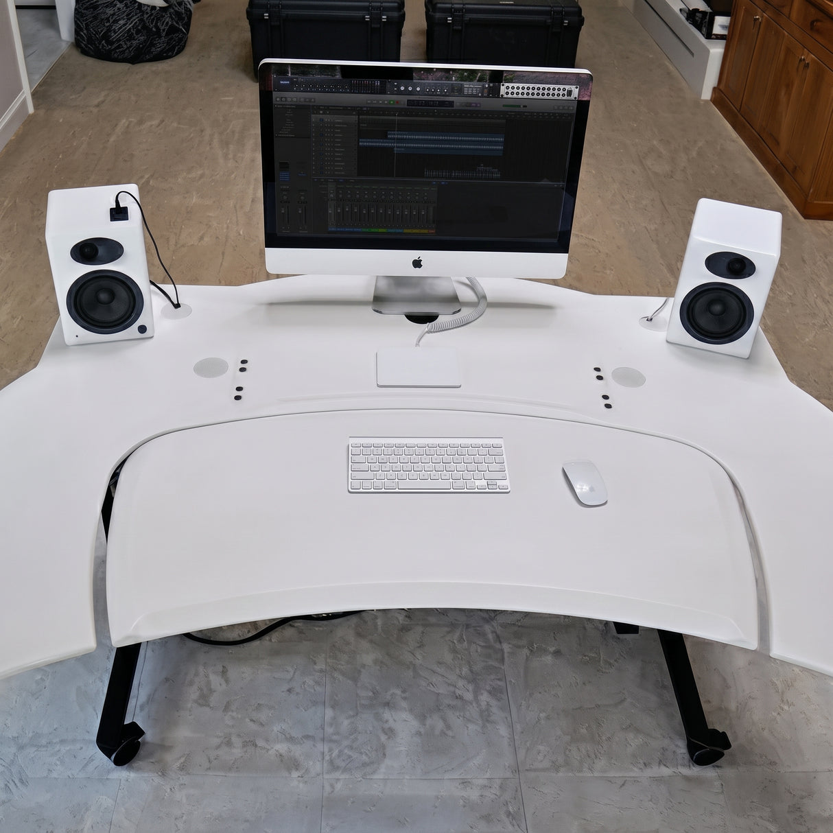 FLEXO Wrap - Dual Surface 2 Leg Sit-Stand Workstation: 74X48