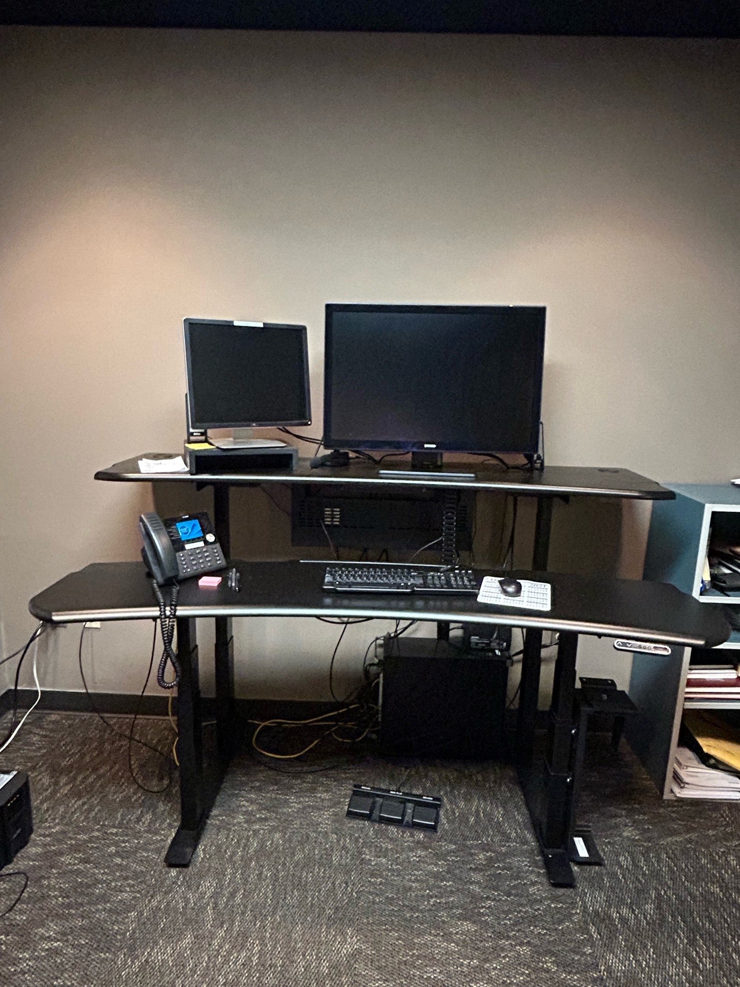Multi level shop standing desk
