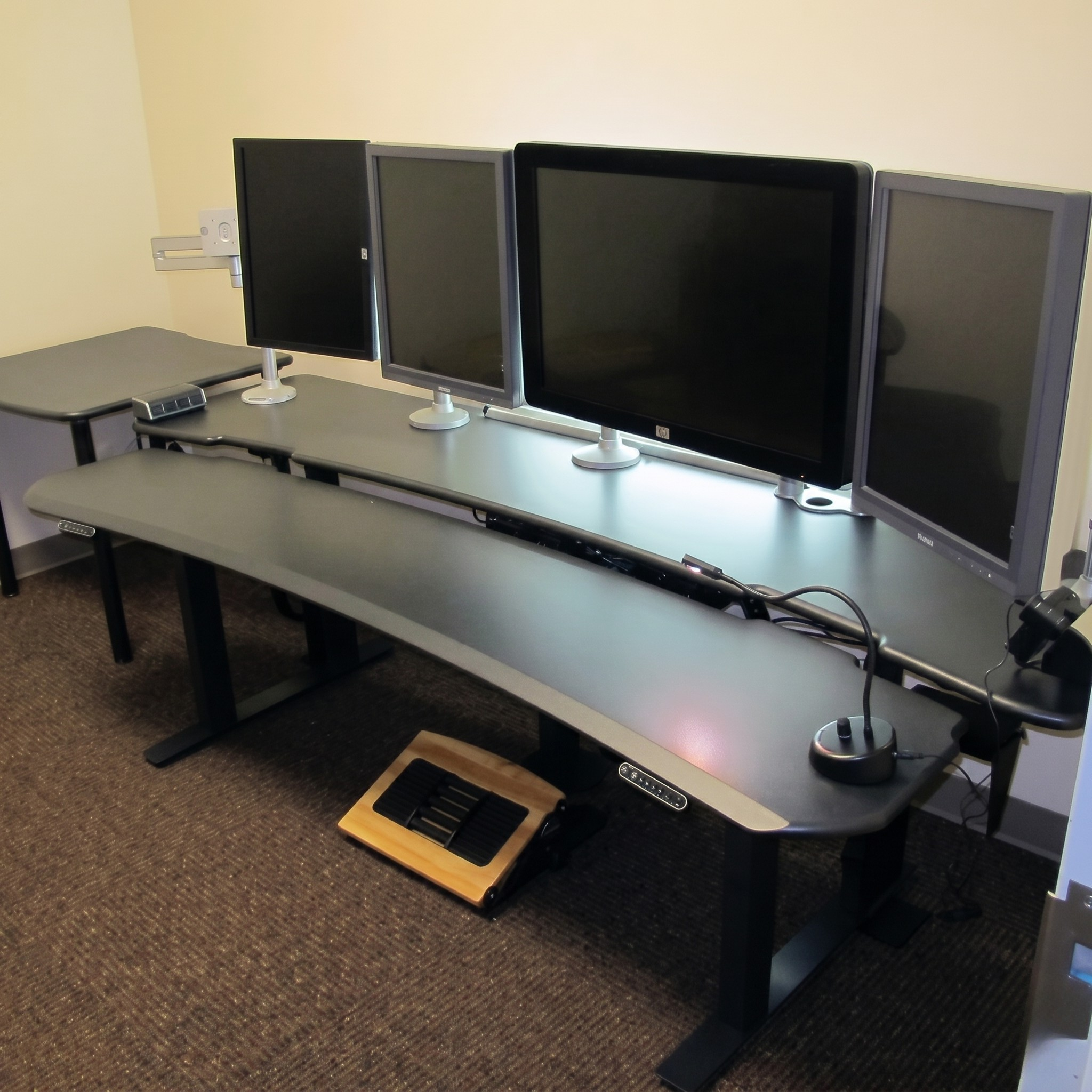 Level 3 Plus: Sit-to-Stand Dual Surface Radiology Workstation